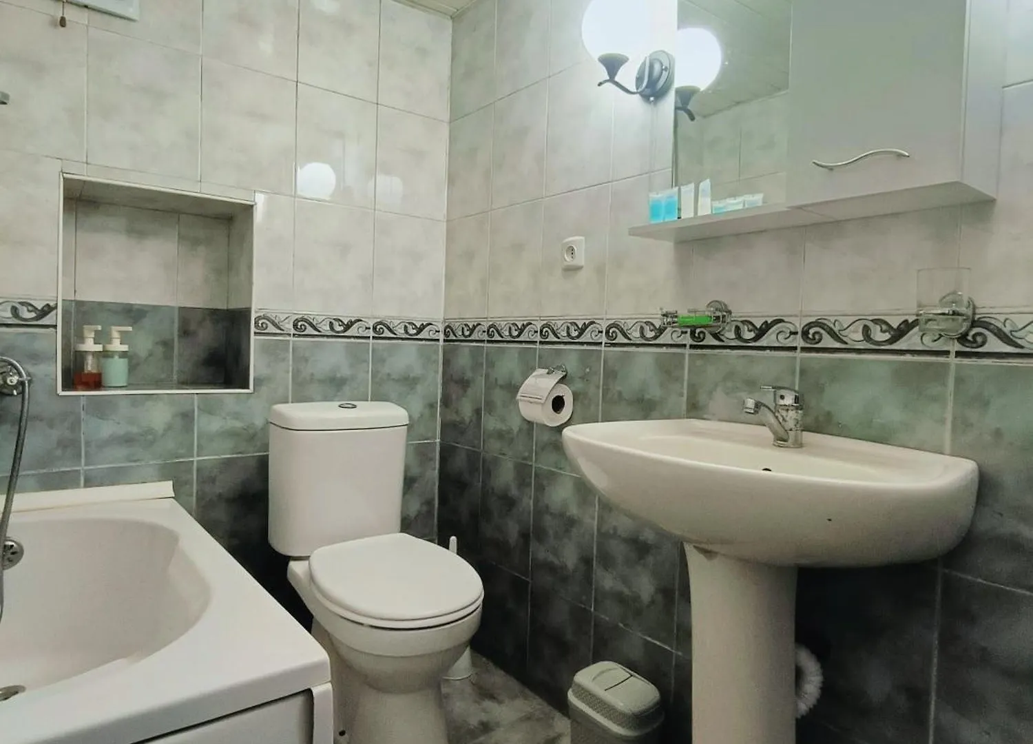 Guest House Lili Batumi 0*,